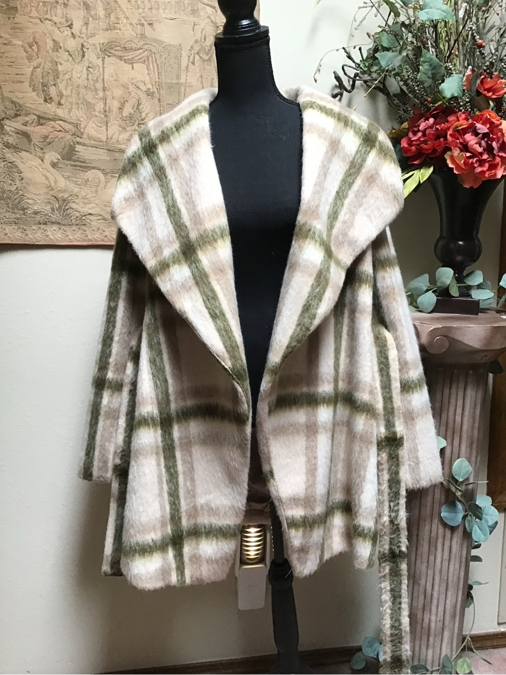 Cozy Plaid Belted Mohair-Blend Coat in Cream & Olive - Picture 3 of 12
